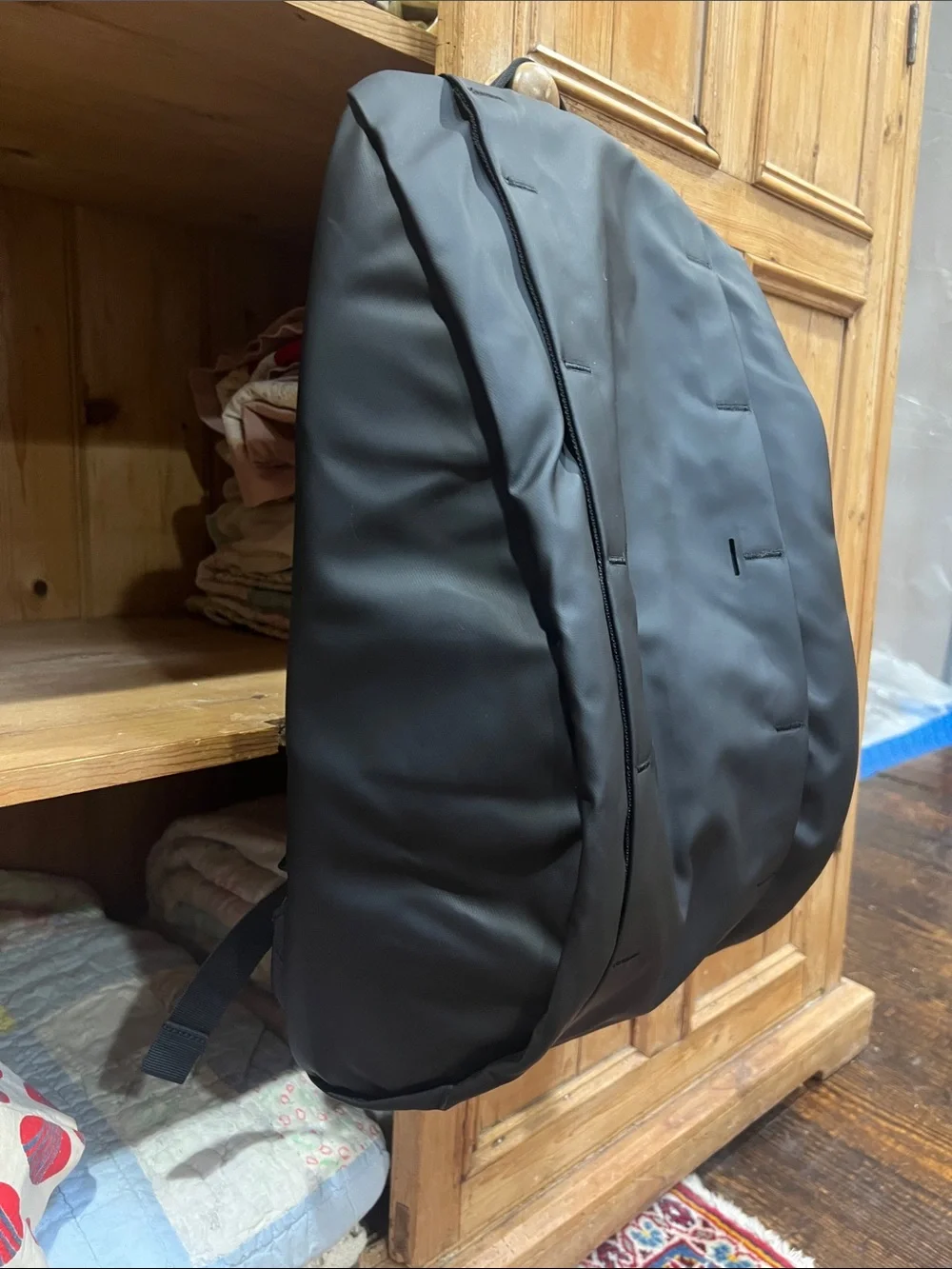 NWOT Db Journey 15L Hugger Backpack